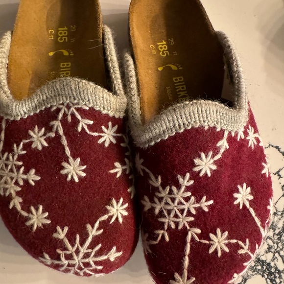 Birkenstock little kid size 11 - Picture 2 of 2